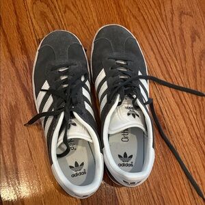 Adidas Men's Classic Black and White Sneakers